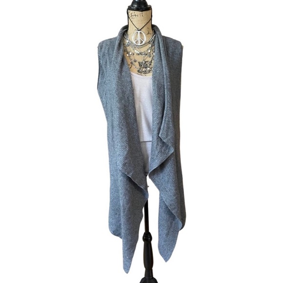 Neiman Marcus the cashmere collection waterfall vest! - Picture 1 of 8